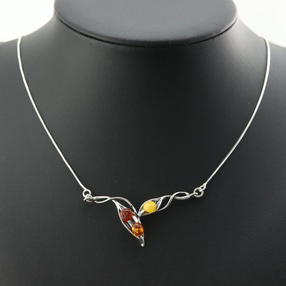 Sterling silver necklace with natural Baltic amber - Picture 5 of 13